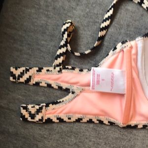 Swim - NEVER WORN bikini top Swim - NEVER WORN bikini top